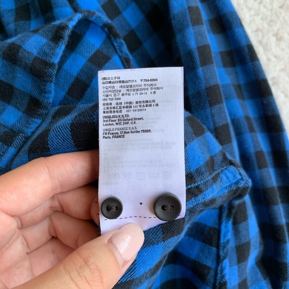 Black-Blue Buffalo Plaid Uniqlo Button Up Flannel - Picture 9 of 12